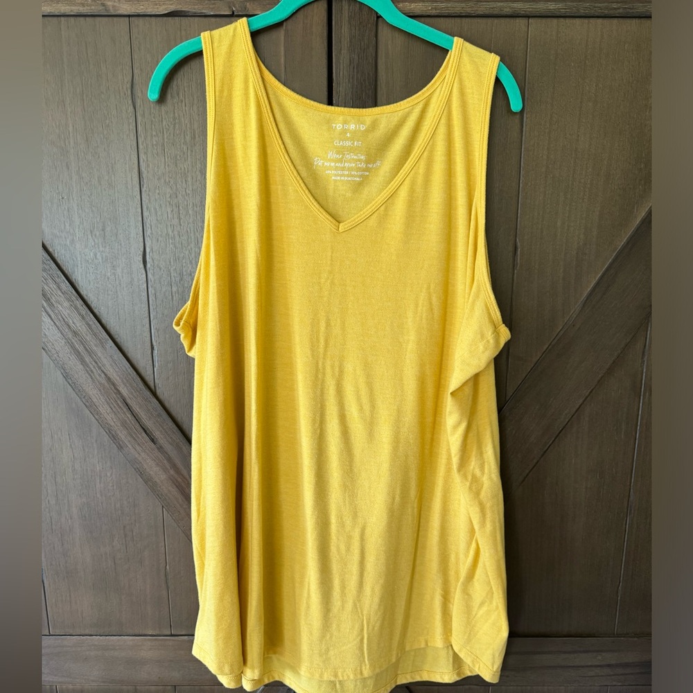 TORRID✨Golden Yellow V Neck Tank